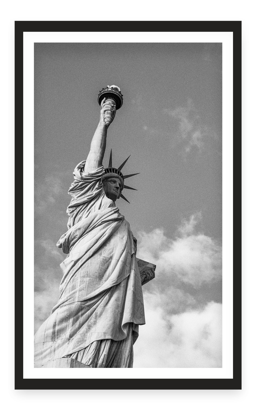 Moera New York Street Photography The Statue of Liberty